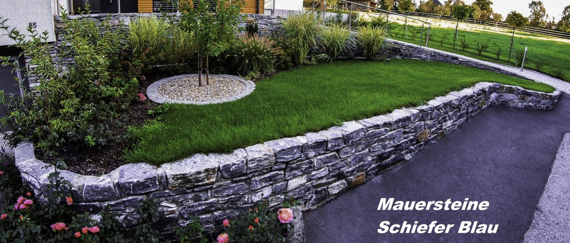 Mauersteine in Beton verlegt