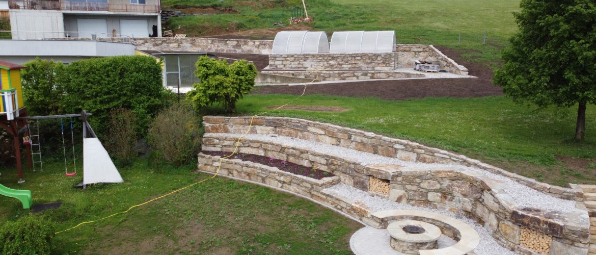Landschaftsgestaltung für großen Garten